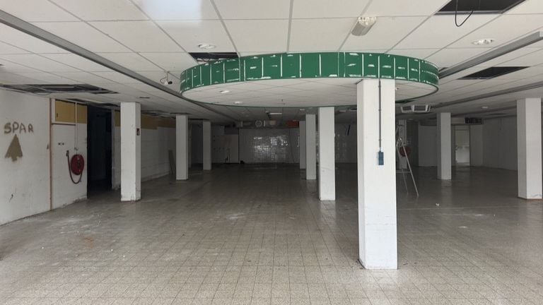 The interior of the store has had its best time (photo: LAV Lukac).