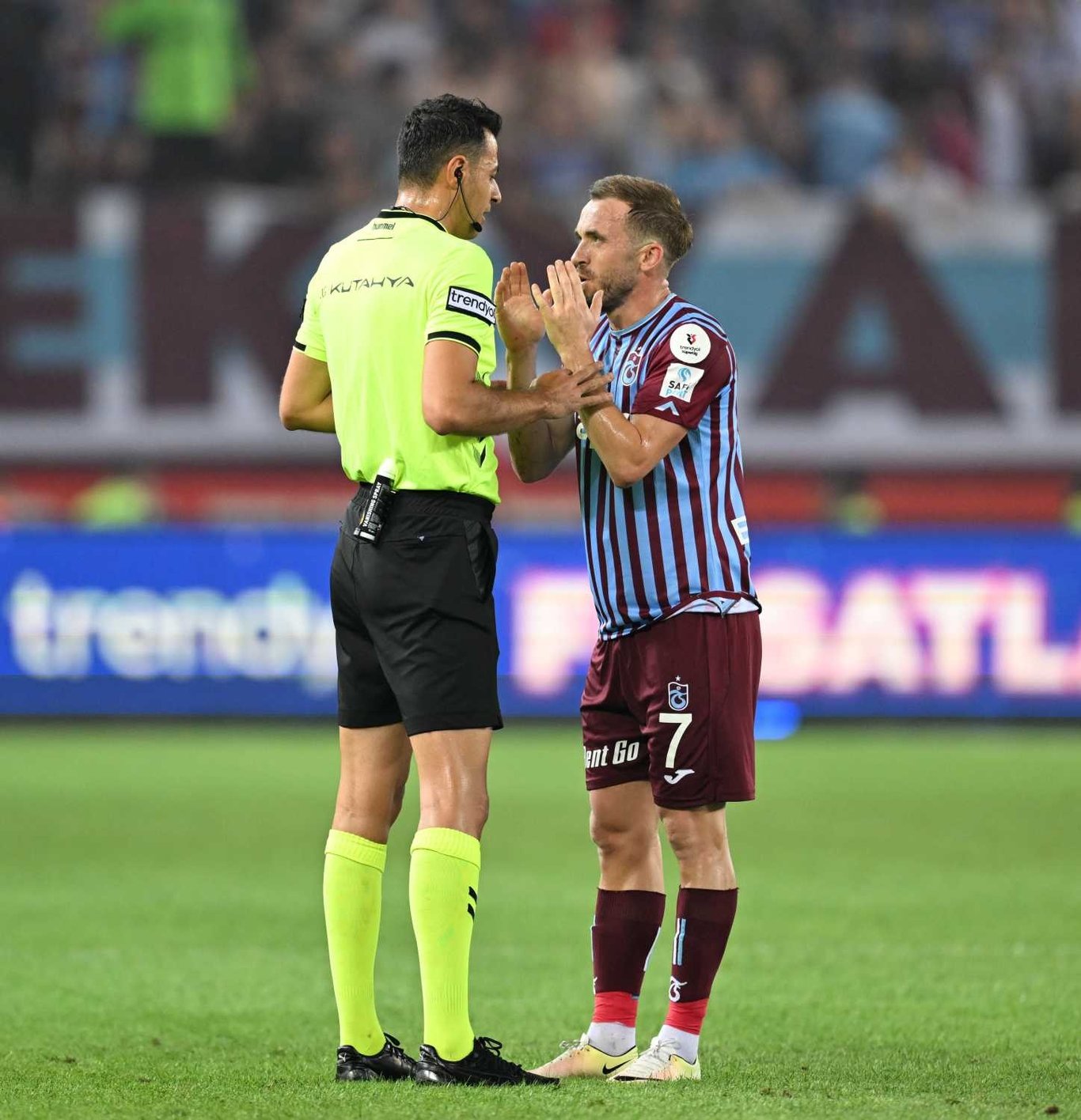 trabzonspor-alanyaspor-maci-izle-trabzonspor-corendon-alanyaspor-maci-ne-zaman-saat-kacta-ve-hangi-kanalda-1745733043852.jpeg