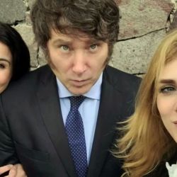 Pagan, Milei and Lemoine in Selfie mode | Photo: CEDOC