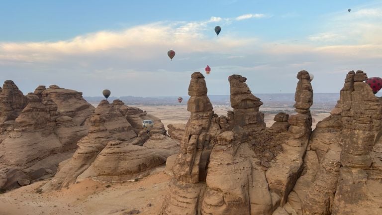 Sven made ballon journeys through the desert in Saudi Arabia (photo: Sven de Hoogd.