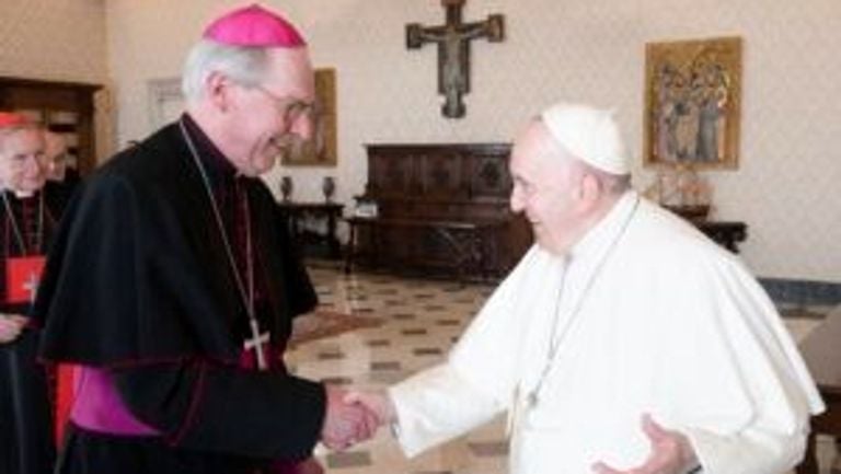 Bisschop De Korte visiting Pope Franciscus (photo: Diocese of Den Bosch)
