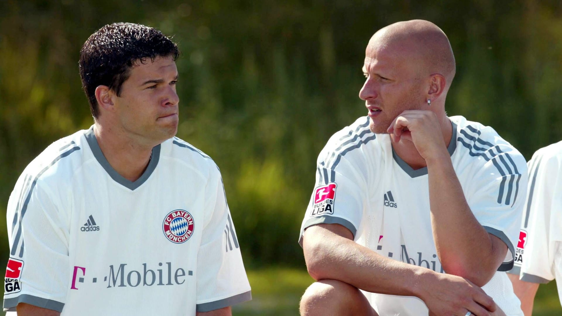 National player among themselves: Michael Ballack (left) and Carsten Jancer at a press date of FC Bayern 2002.