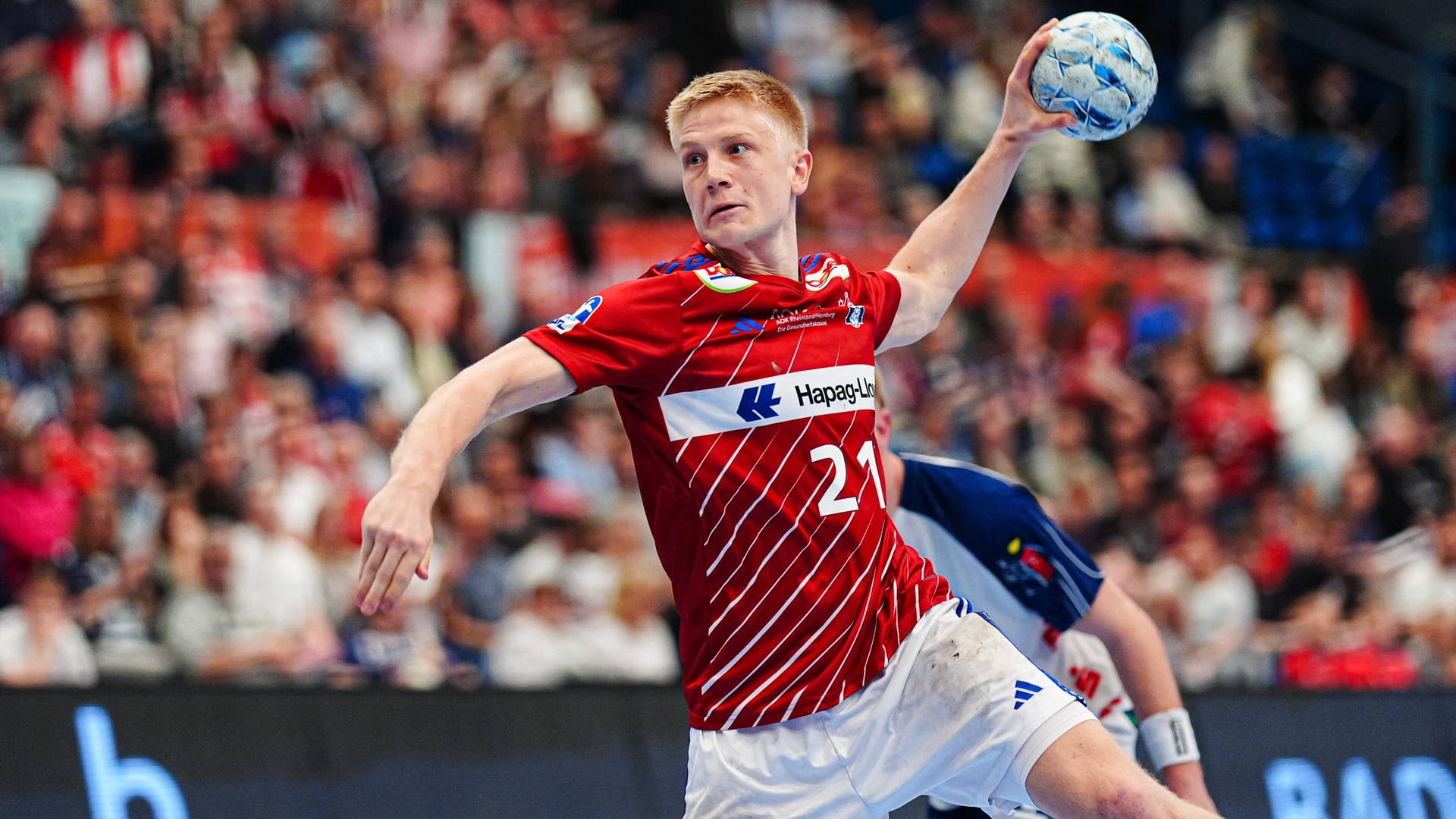 Frederik Bo Andersen at the throw: As in the previous year, HSV Hamburg has to fear for its Bundesliga license. Frederik Bo Andersen at the throw: As in the previous year, HSV Hamburg has to fear for its Bundesliga license.