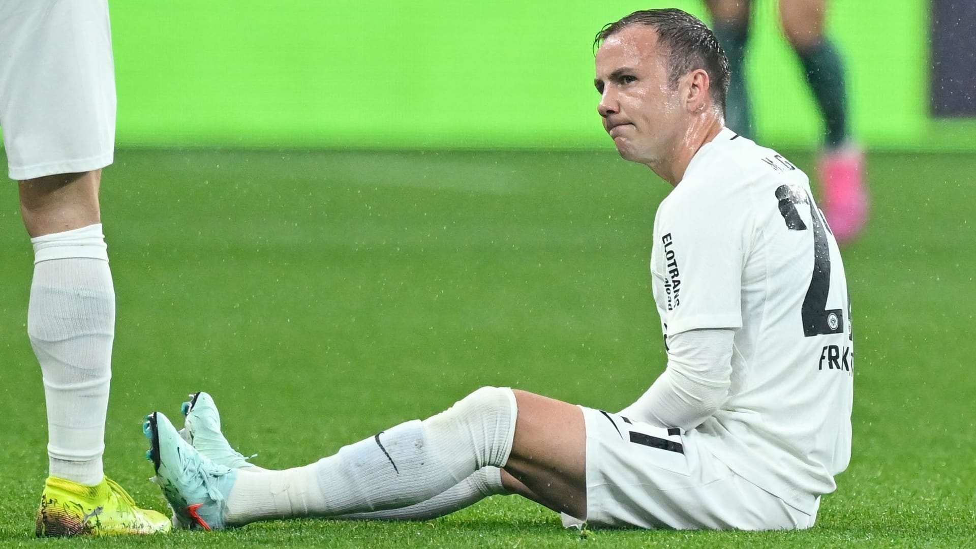 Mario Götze on the ground: The world champion had to get out of injured.