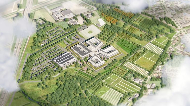 In the middle of the landscape, the Bravis hospital is connected to a central heart in the middle like a cloverleaf.