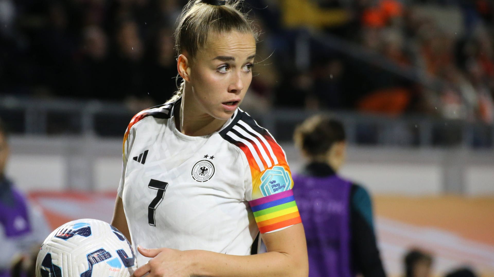 Giulia Gwinn: She is one of the top performers in the team.