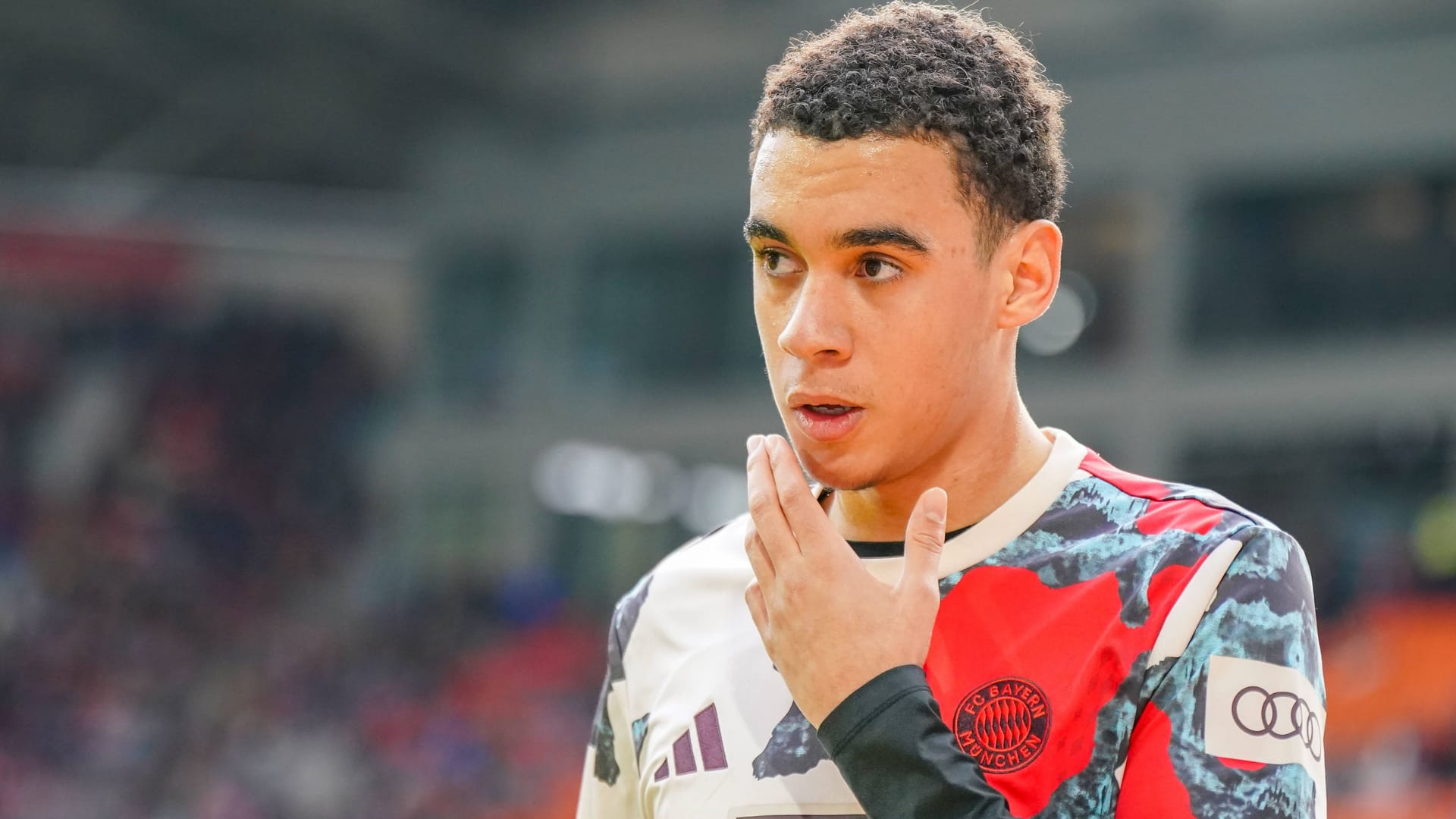 Jamal Musiala: He had to follow FC Bayern's Champions League on TV.