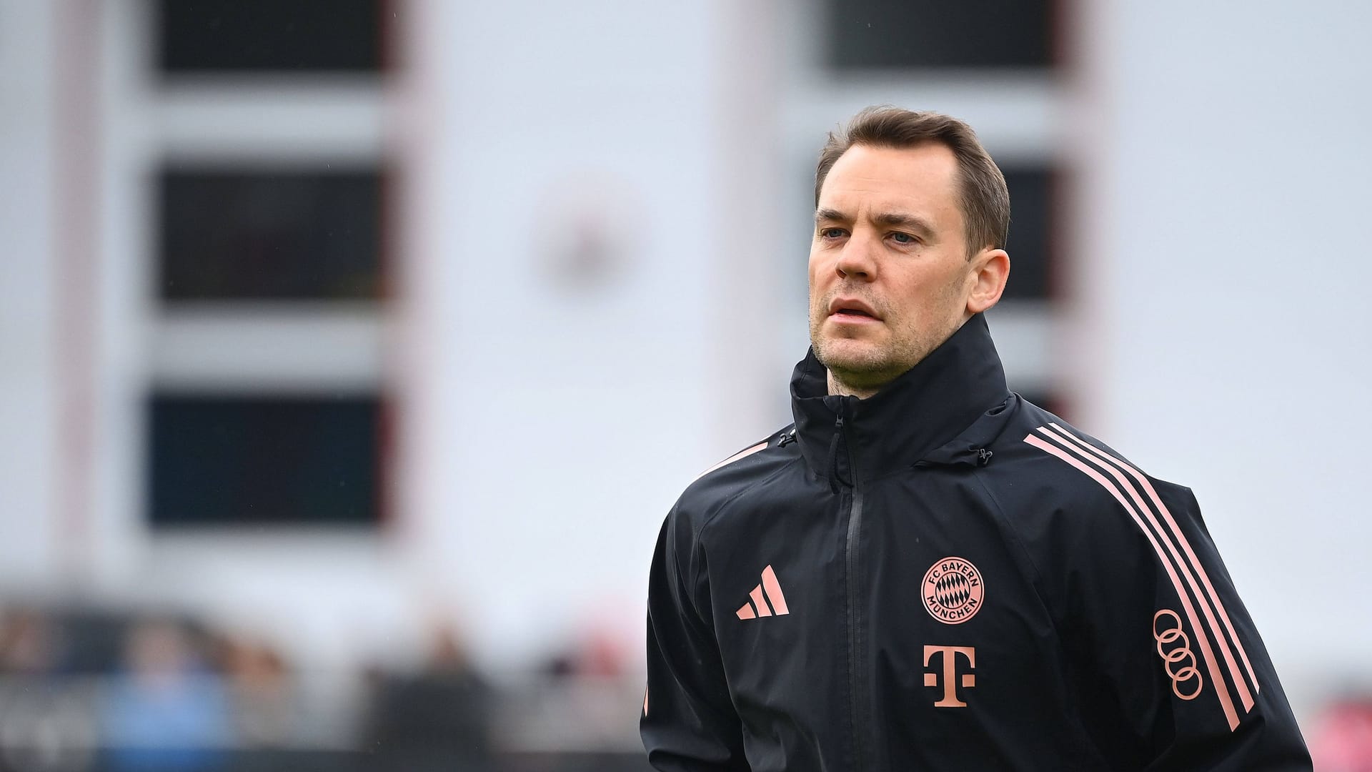 Manuel Neuer: He doesn't return to the goal so quickly.