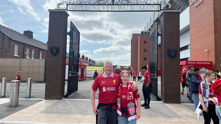 Jeroen and son Bobbie at the stadium (photo: Jeroen van Belkom).