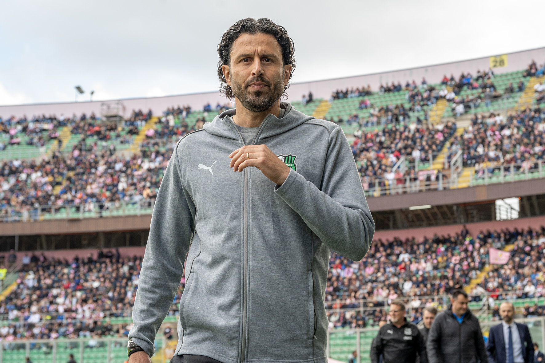 Photo Giovanni Isolino/LaPresse 06-04-2025 Palermo, Italy - Sport - Calcio - Palermo vs Sassuolo - Serie B football championship 2024/2025 - Renzo Barbera stadium. In the photo: Fabio Grosso - April 06 2025 Palermo, Italy - Sport - Soccer - Palermo vs Sassuolo - Italian Football Championship League B 2024/2025 - Renzo Barbera Stadium. In The Pic: Fabio Grosso -