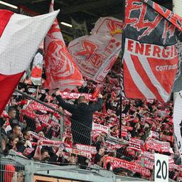 Fans of Energie Cottbus (Imago Images/Steffen Beyer)