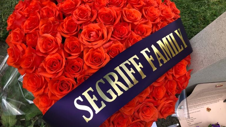 Eighty Orange Flowers for Bill (Photo: Willem-Jan Joachems)
