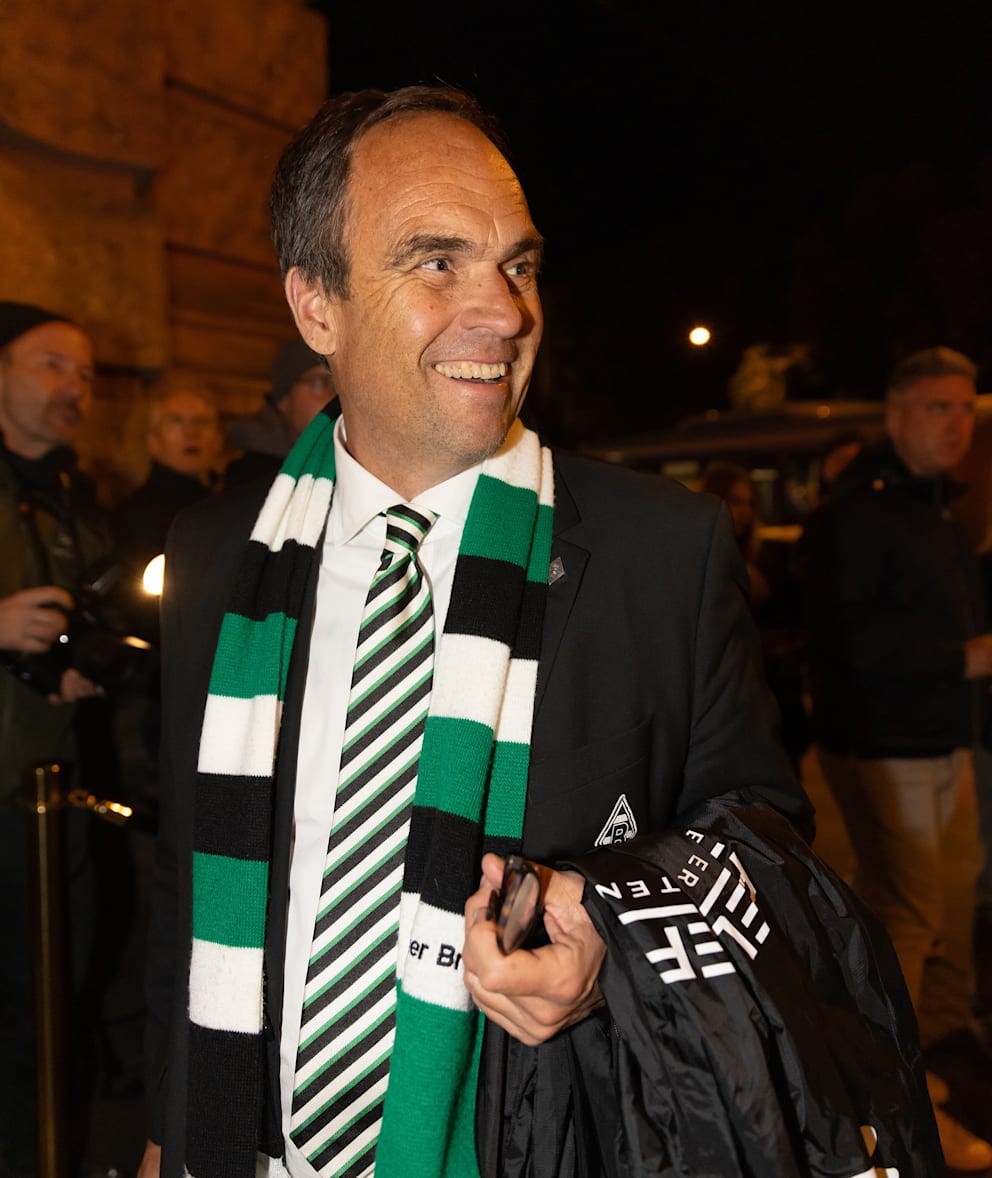 Konnte trotz 0:2 in München und des Fan-Zwischenrufs lachen: Gladbach-Vizepräsident Roger Brandts