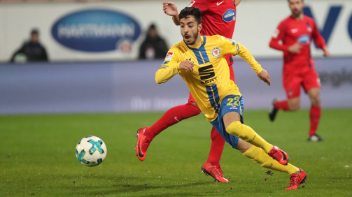 Salim Khelifi in the jersey of Eintracht Braunschweig