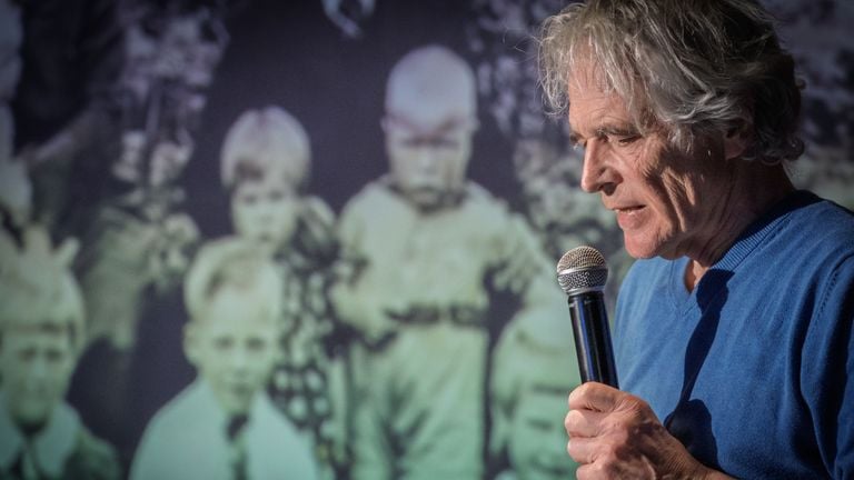 Jan van Gemert during the show 'Come and go up ...' (Photo: Tanja Meidam).