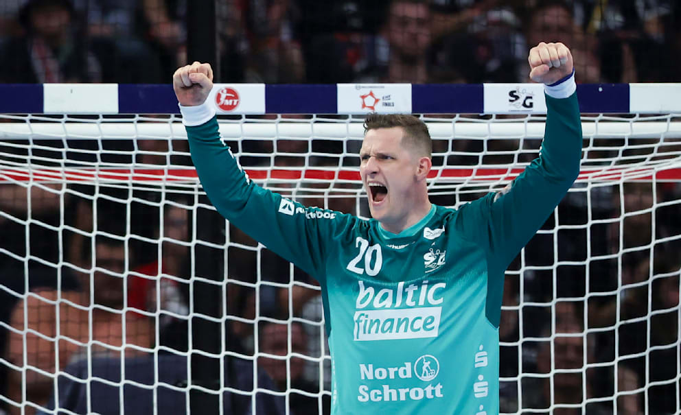 Flensburgs Kevin Möller (35) hielt in der regulären Spielzeit 19 Bälle (46 %)