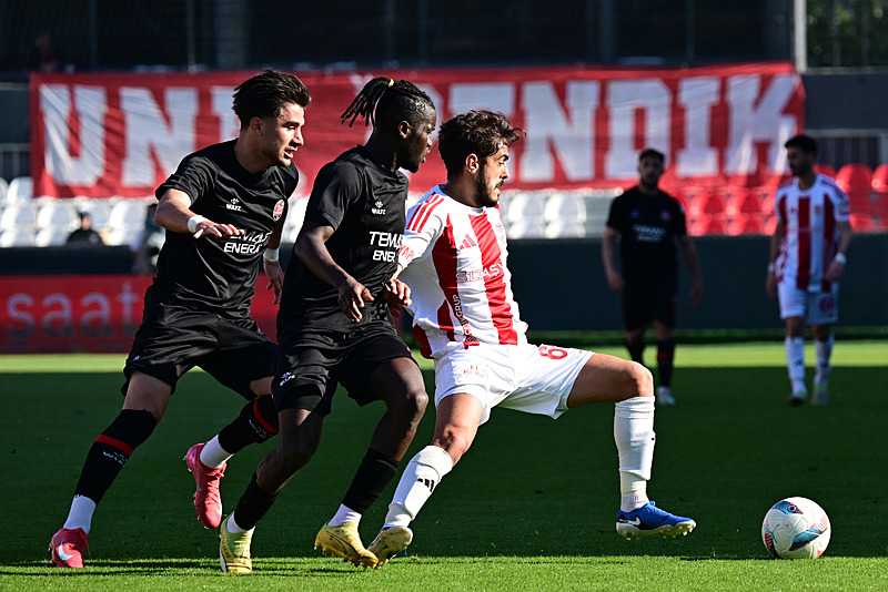 fatih-karagumruk-bandirmaspor-maci-canli-izle-solwie-energy-fatih-karagumruk-teksut-bandirmaspor-maci-ne-zaman-1748501369122.png