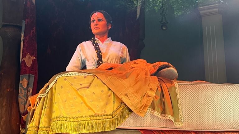 This Arabian princess cannot sleep (photo: Omroep Brabant).