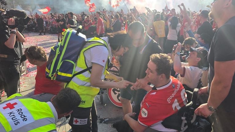 Dozens of visitors were injured by fireworks (photo: Omroep Brabant).