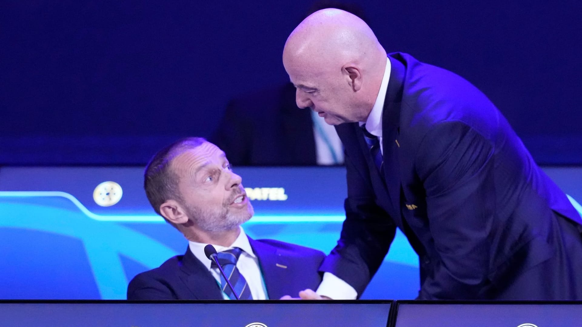 Tense: UEFA boss Čeferin (left) and FIFA boss Infantino at the Congress in Paraguay.