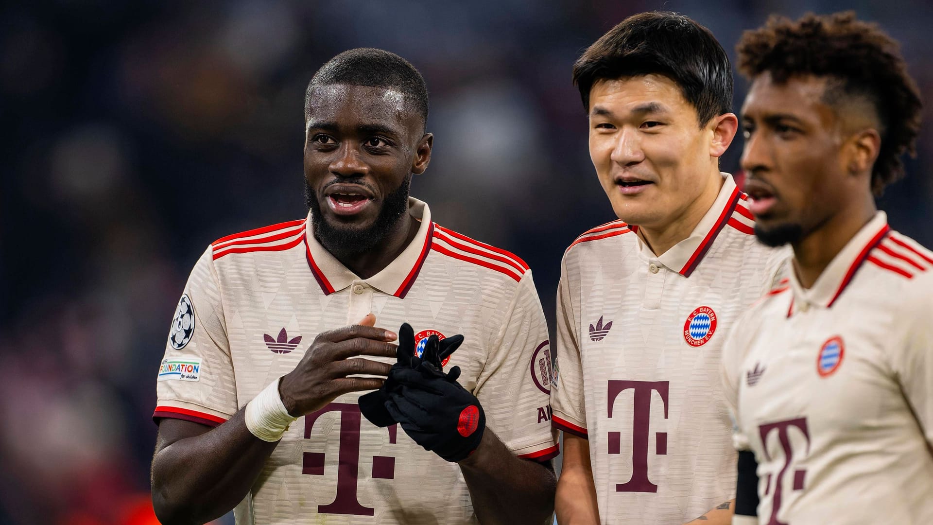 Long -term at Bayern? Defender Upamecano (left, with teammate Kim and Coman) has been playing in the jersey of the German record champion since 2021.