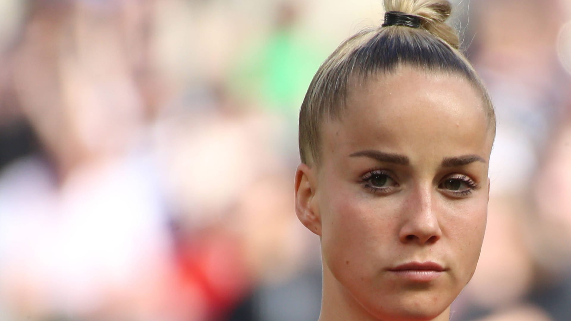 Giulia Gwinn plays for FC Bayern Munich and the national team.