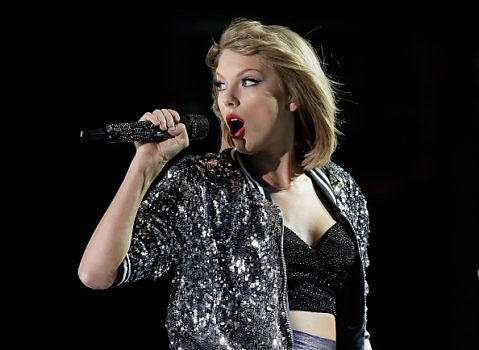 Taylor Swift is now at Spotify and Apple.