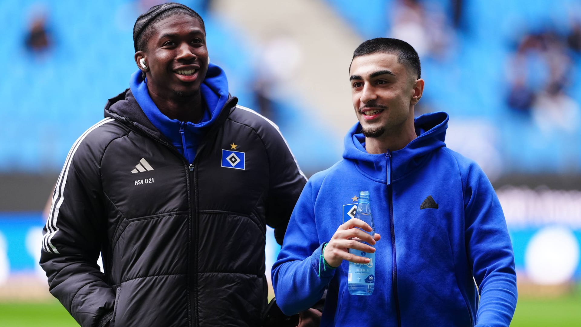 Milad Nejad (right) In addition to teammates Joel Aggyekum: The captain of the HSV-U21 leaves Hamburg after 13 years and changes to the 3rd division.