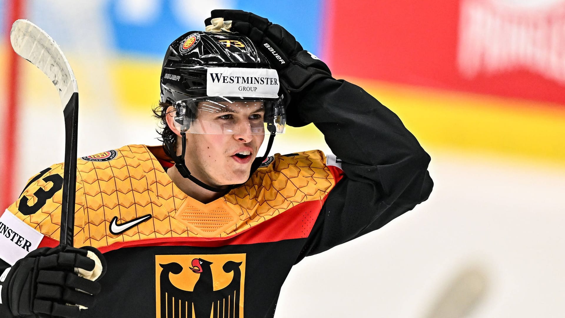 Lukas Reichel: He initially meets Germany with Germany.