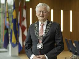 https://api.omroepbrabant.nl/img/f/$width$/$height$/0.43/0.42/bWVkaWEvcHJvZC80Njg2NjA0LmpwZz9zdj0yMDE5LTA3LTA3JnN0PTIwMjAtMDEtMDFUMDAlM 0EWMCUZQTAWIZZZT0YMDQWLTAXLTAXVDAWJTNBMDALM0EWMFOMC3I9YIYYJNNPZZ1XTWLMBGI3ETMKJKJTMJNUSKNUSKRYRRYRRYRRYRIGVSAK52TSAKE