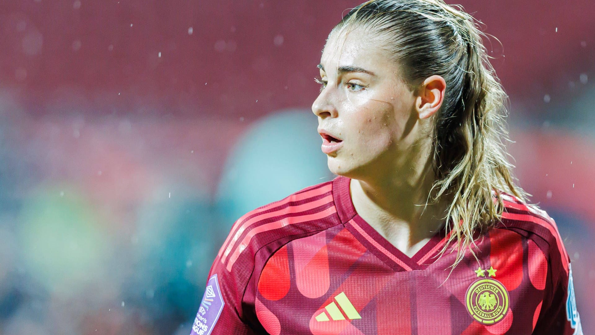 Jule Brand: She is one of the top performers in the team.