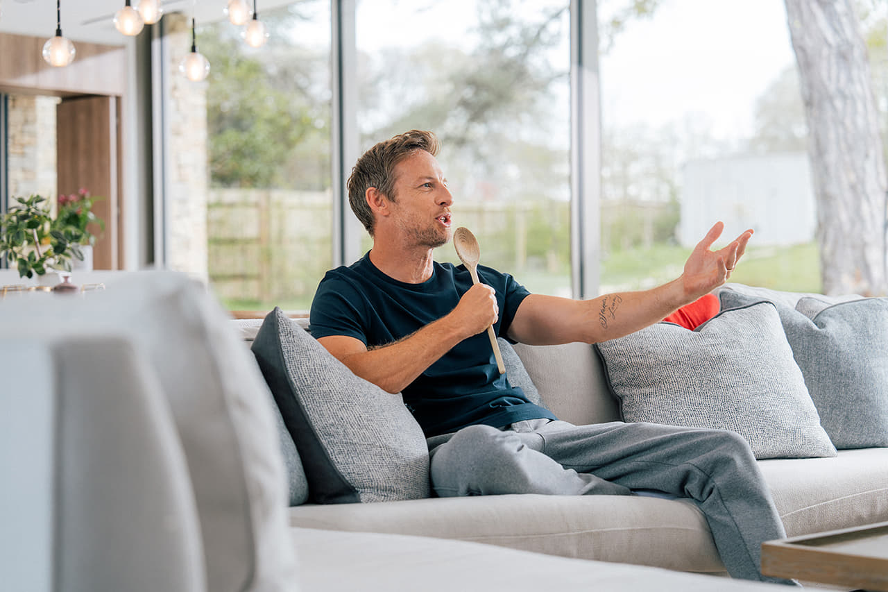 British Expiler Jenson Button, Banco Santander Ambassador