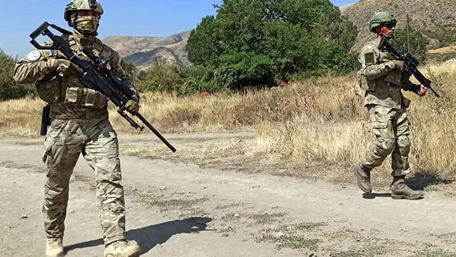 Soldiers in Nagorno Karabaj