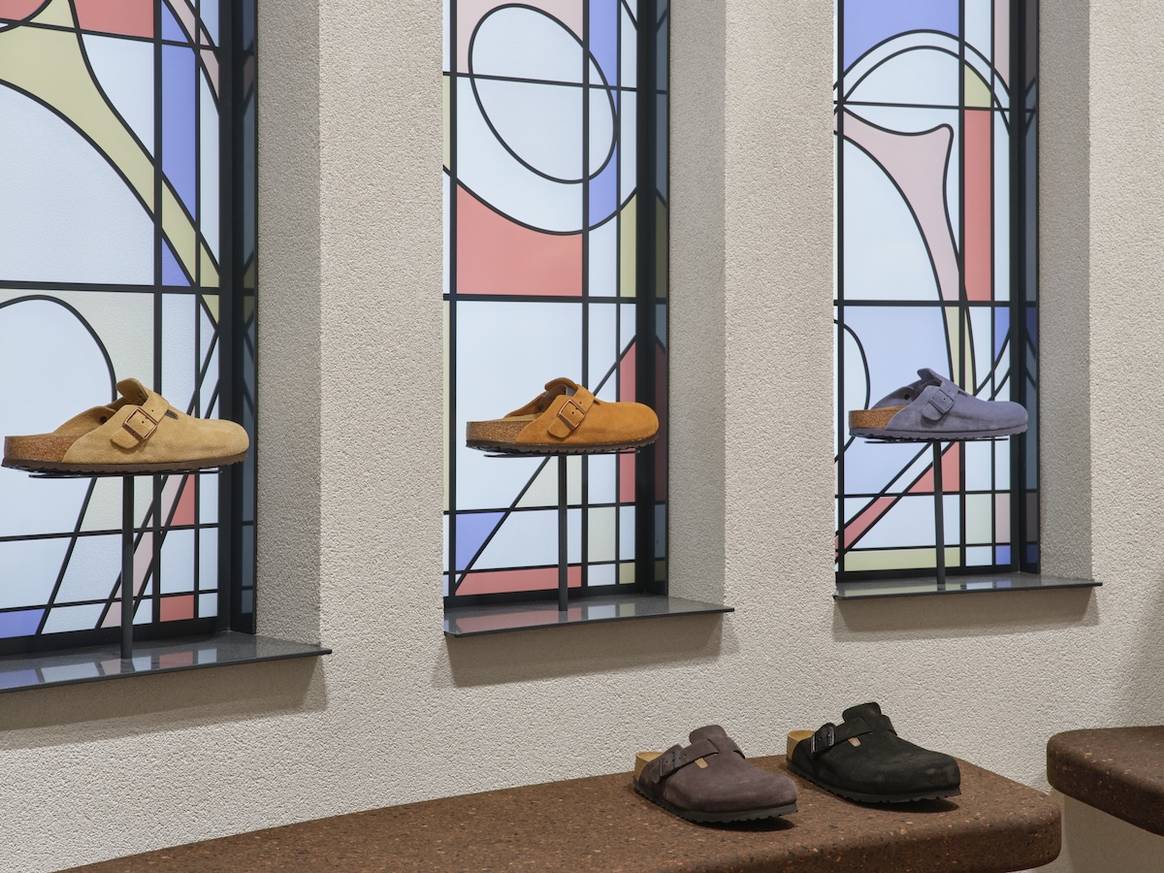 The equipment refers to the cultural history of the Haag