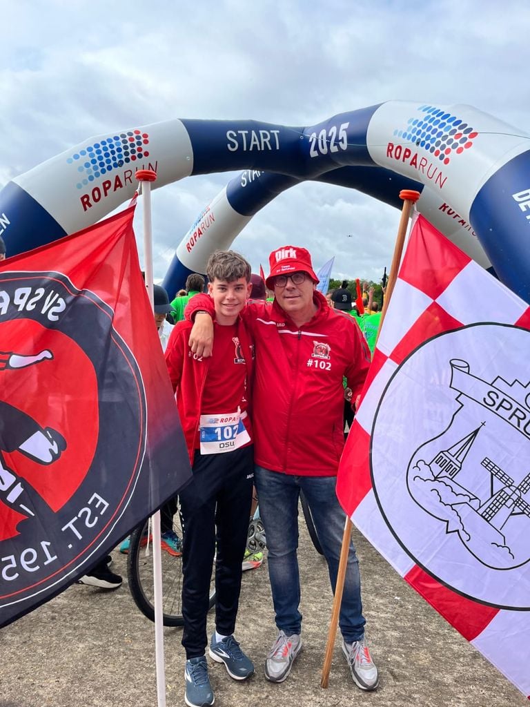 Jelle with Dirk at the start of the Roparun (private photo). 