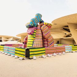 Marta Minujin in Qatar. | Photo: Malba