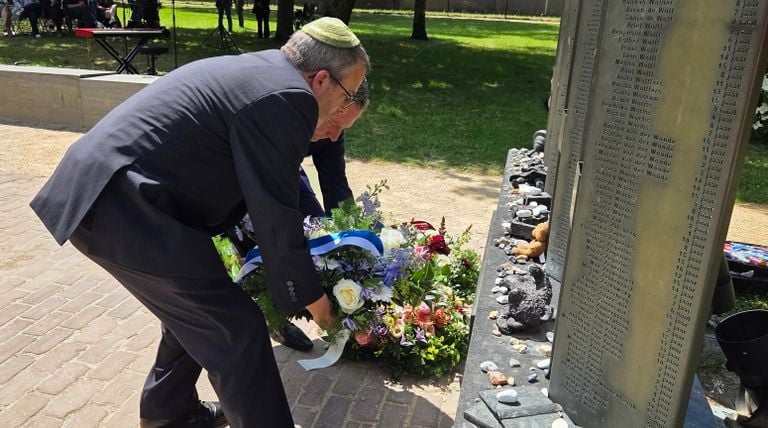 Commemoration of children's transports (photo: Noël van Hooft).