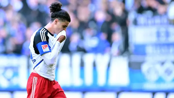 Defender Guilherme Ramos from Hamburger SV | Weather Defender Guilherme Ramos from Hamburger SV