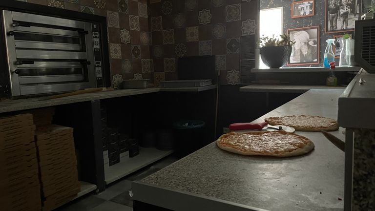 The pizzas that were just in the oven (photo: Omroep Brabant).
