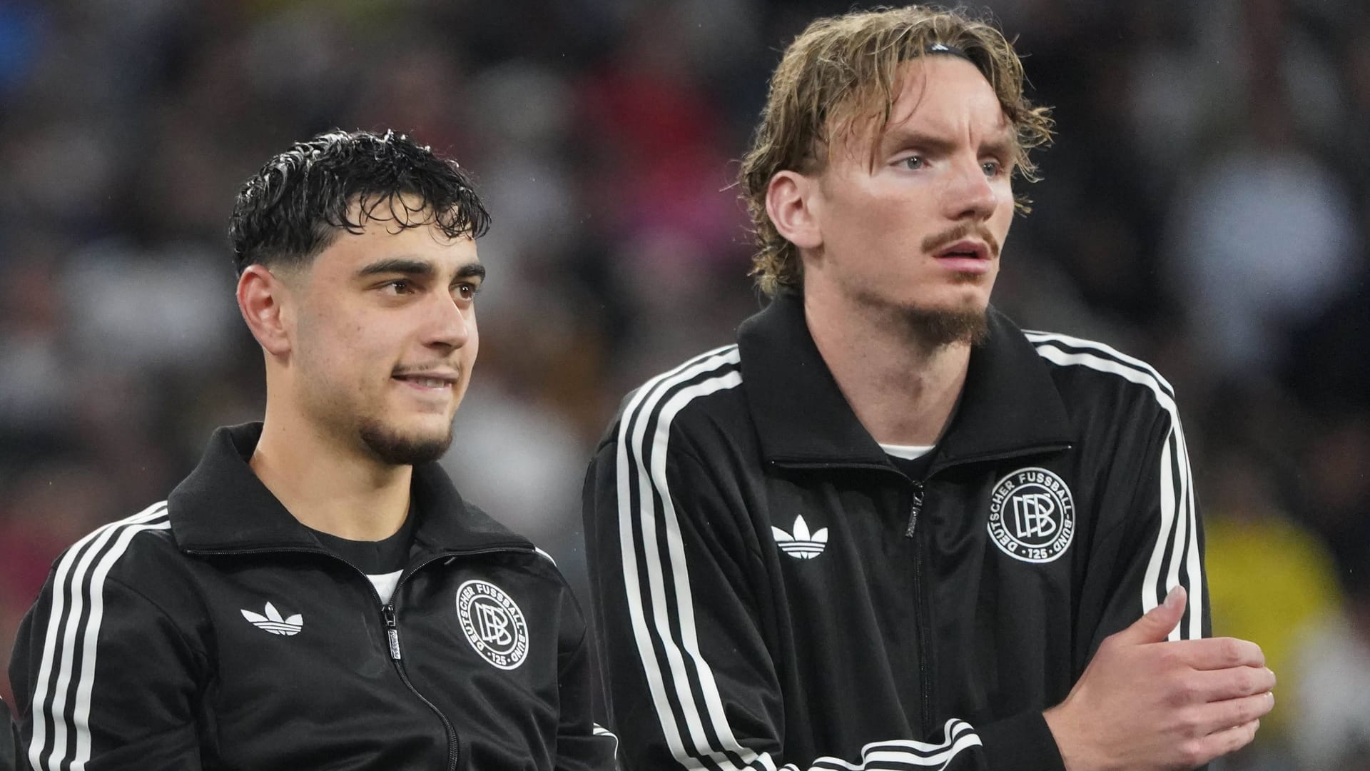 Aleksandar Pavlović (left) and Nick Woltemade: The two national players obviously maintain a good friendship.