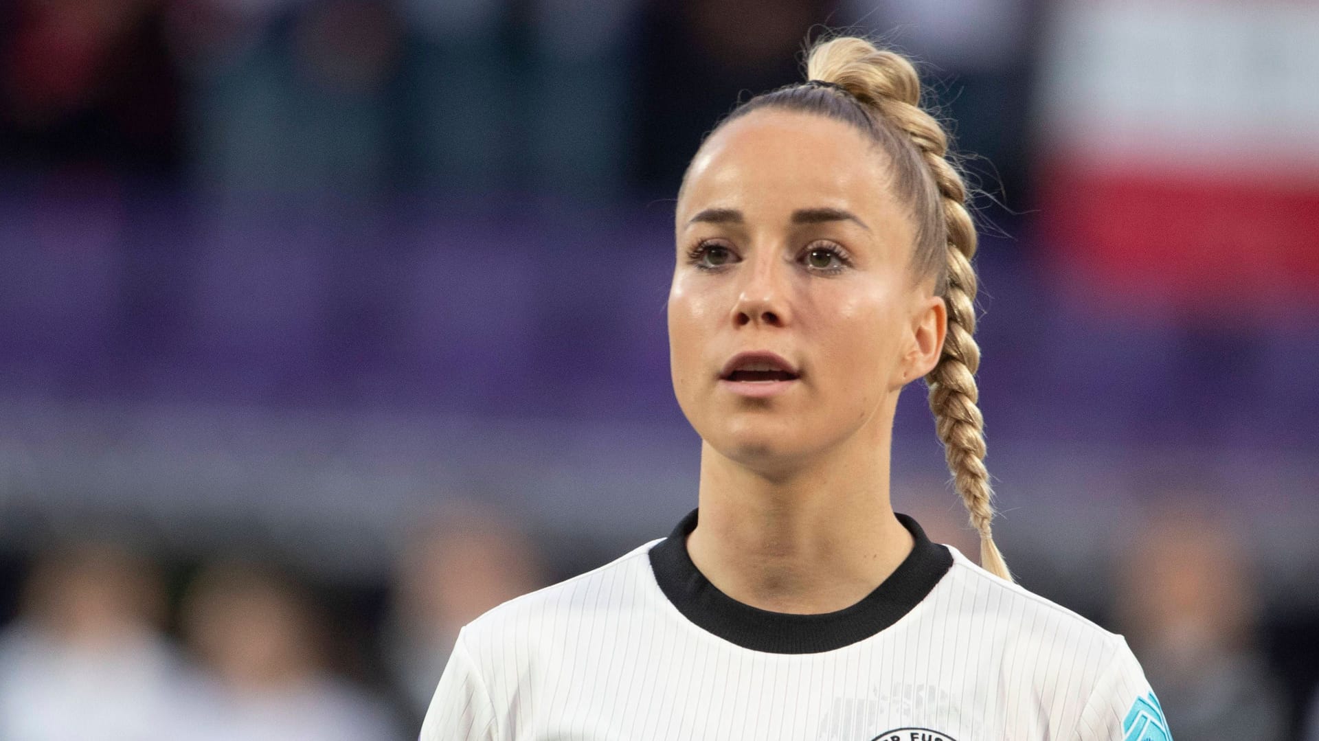 Giulia Gwinn: She is the captain of the DFB women.