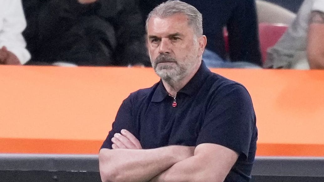 Tottenham trainer Poseteclou on the sidelines in the Europa League final. Now he's going on his job.