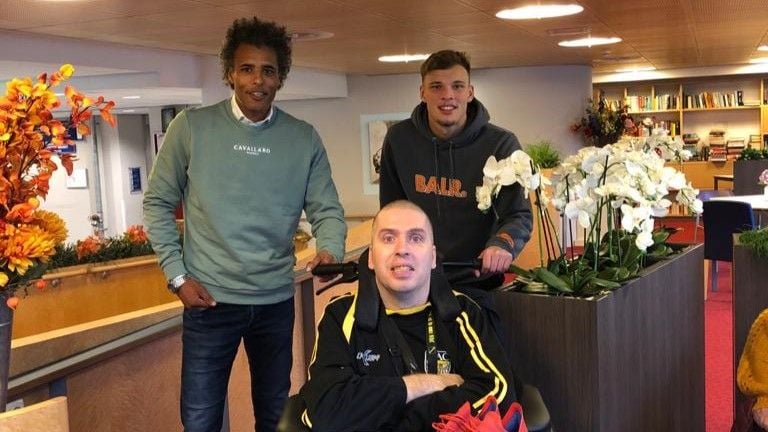 Pierre and Sydney van Hooijdonk also visited Jeroen (private photo).