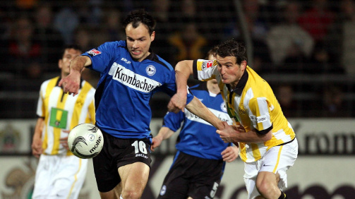 Alex Frei. (right), here around Duel with Bielefeld's Heiko Westermann, ran a total of 83 times for BVB between 2006 and 2009 and scored 37 goals 