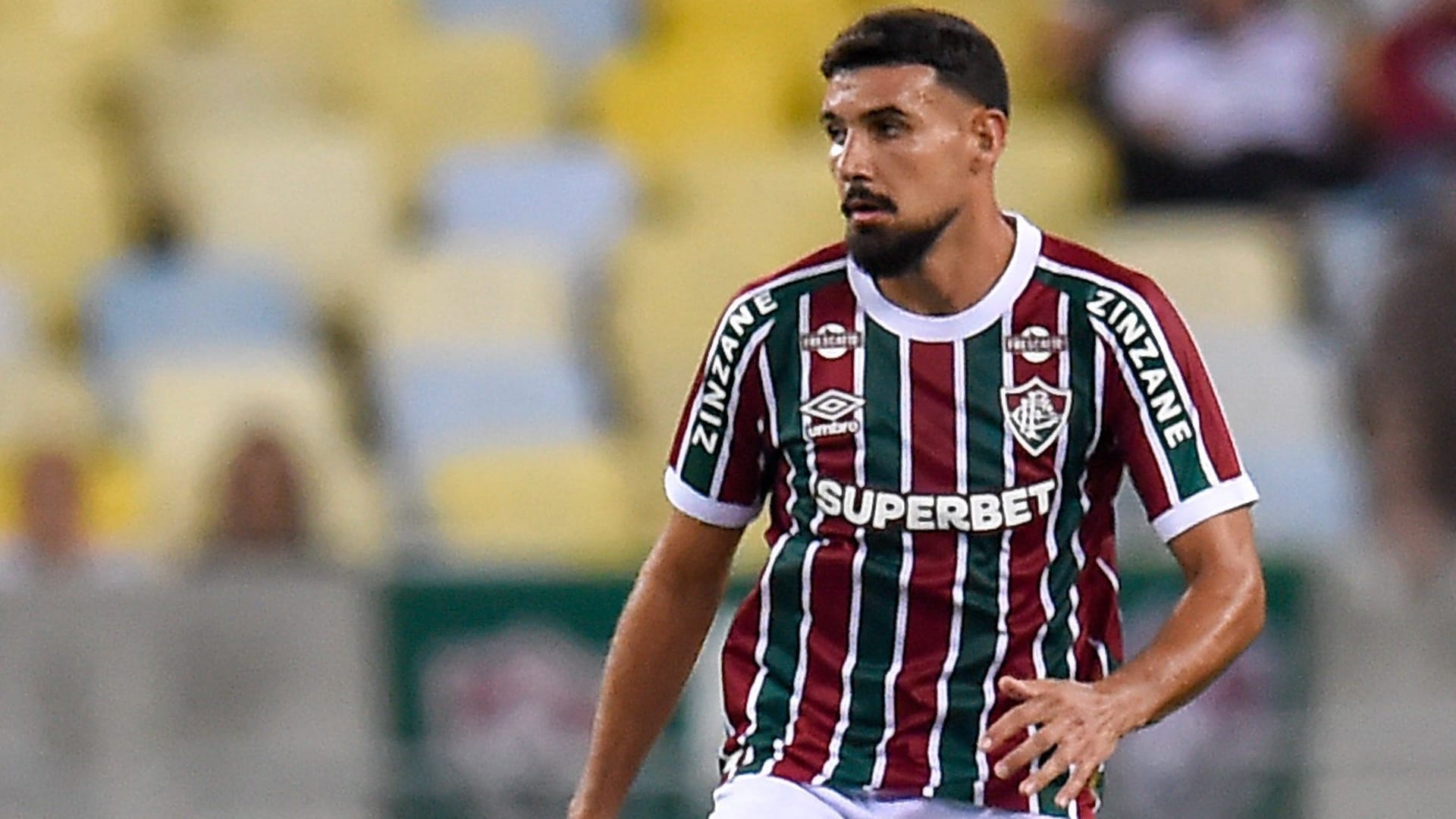 Ignácio: The defender of Fluminense had unwanted visit.