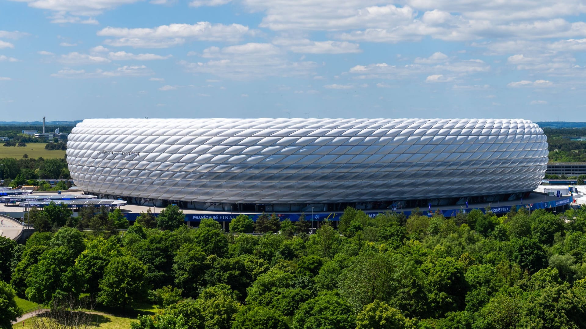 The Allianz Arena in Munich: Just a few days after the Champions League final, the stadium is venue for the DFB team.