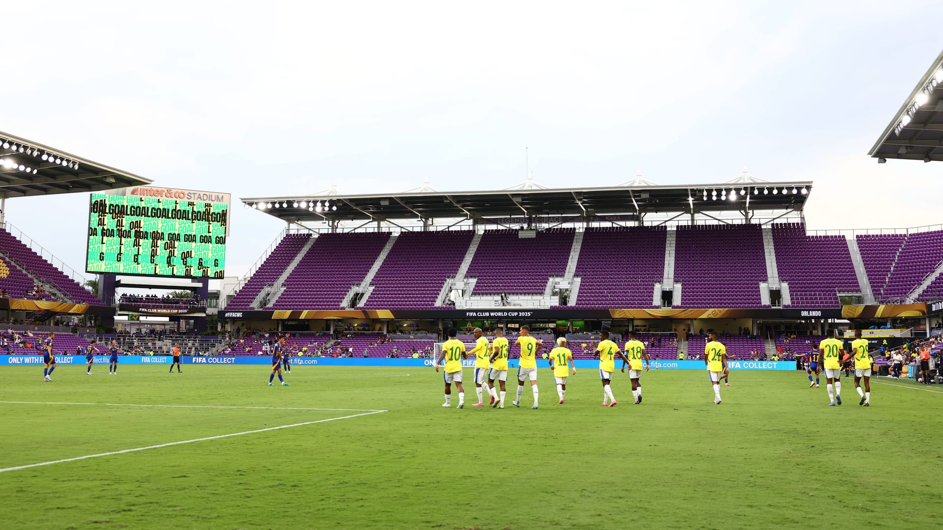 The Inter & Co Stadium in Orlando (Florida) in the game between Mamelodi and Ulsan: The number of spectators was surprisingly low.