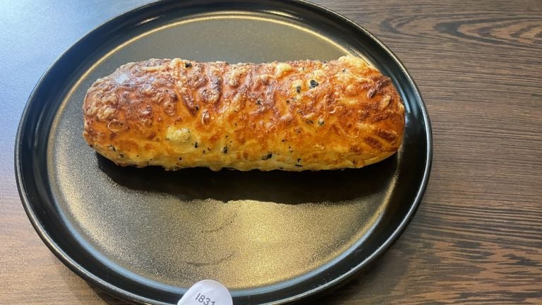 The winning truffle-sausage roll (photo: Omroep Brabant).