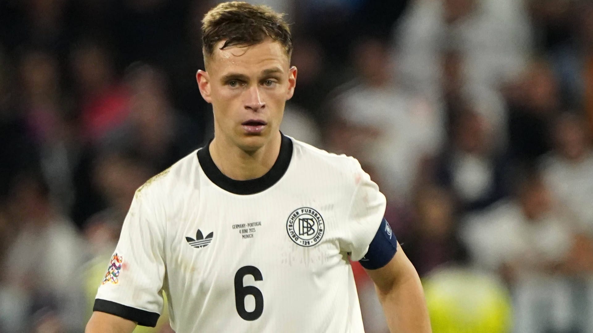 Joshua Kimmich: He took over the captain's bond.