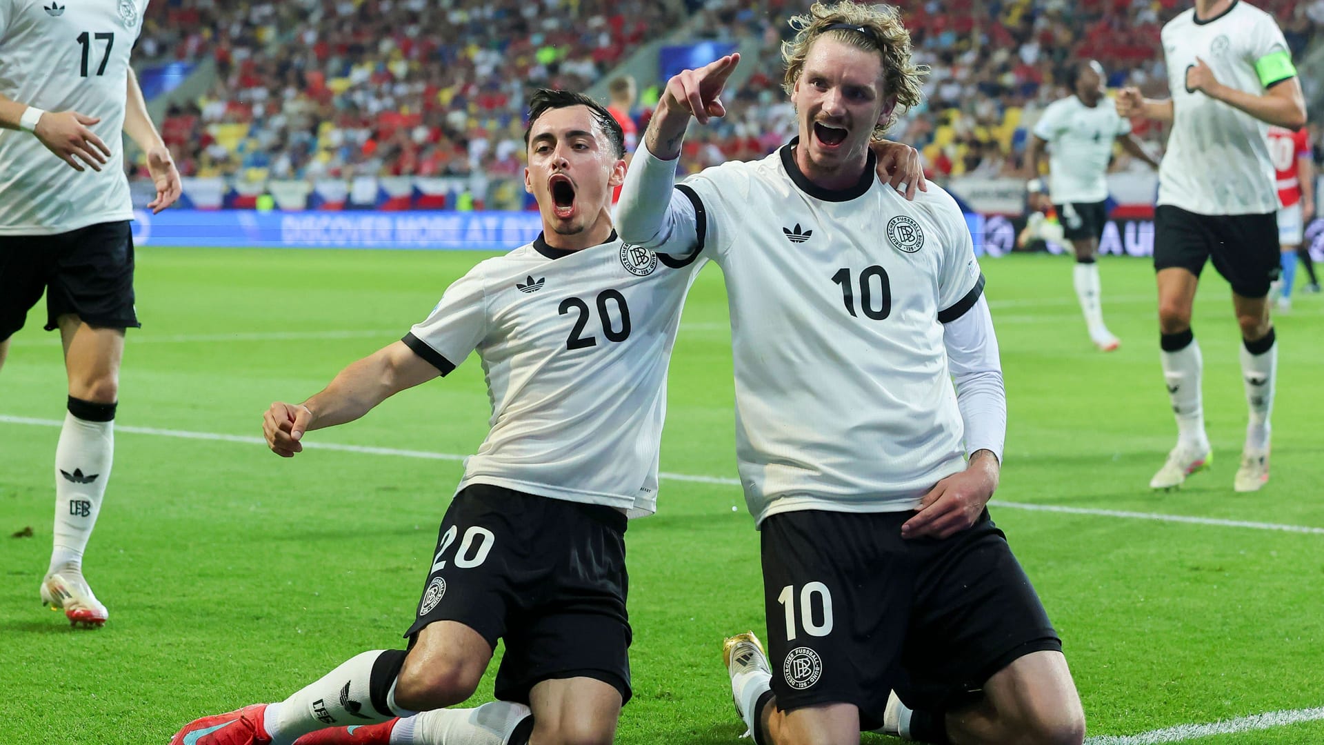 Big cheers: Paul Nebel (left) and Nick Woltemade in the game against the Czech Republic. Big cheers: Paul Nebel (left) and Nick Woltemade in the game against the Czech Republic.